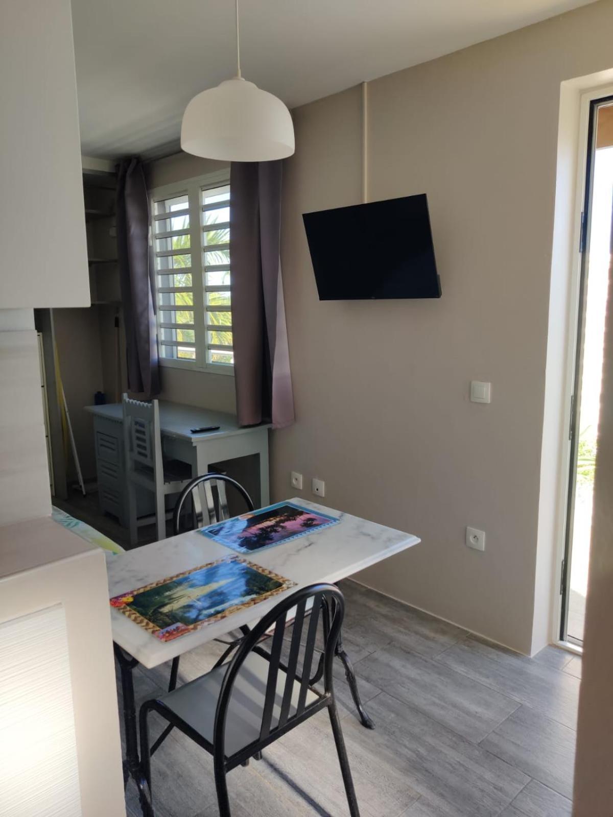 Joli Studio Cocooning & Discret, A 2Mns De La 4 Voies La Possession Exterior photo